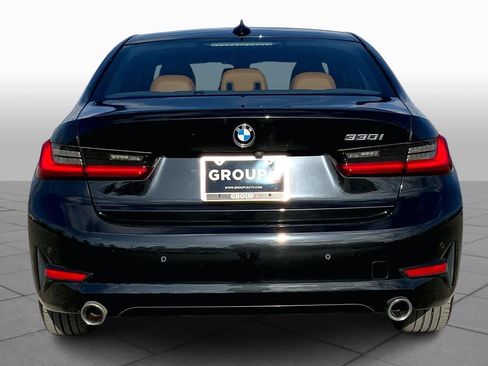 Used 2019 BMW 330i Sedan w/ Driving Assistance Package image 4