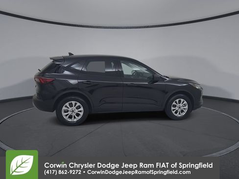 Used 2025 Ford Escape Active AWD/4WD image 16