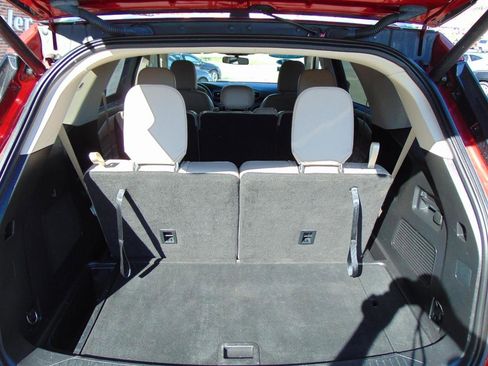 Used 2021 Ford Explorer Limited image 11