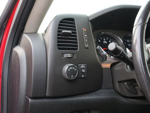 Used 2010 Chevrolet Silverado 2500 LT w/ Interior Plus Package image 16