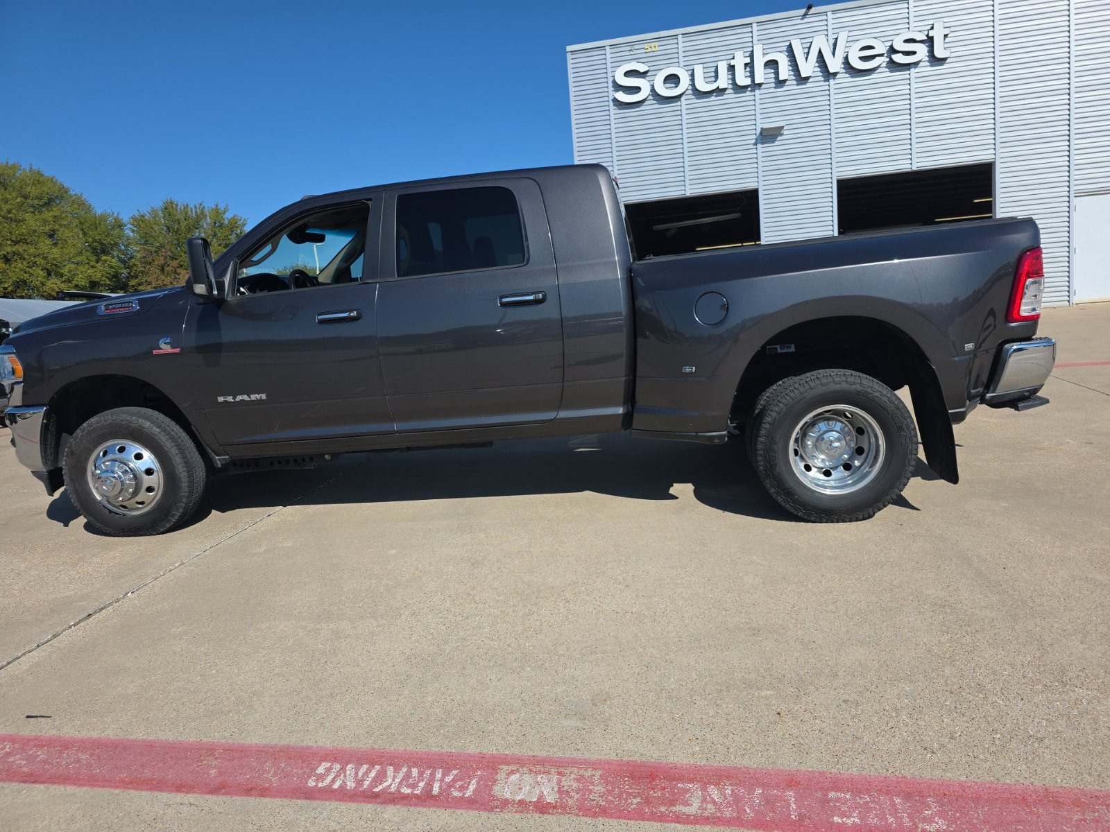 Used 2019 RAM 3500 Big Horn AWD/4WD image 8