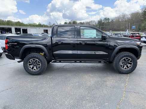 New 2026 Chevrolet Colorado ZR2 w/ Technology Package AWD/4WD image 2