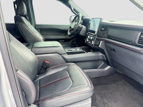 Used 2024 Ford Expedition Limited RWD image 30