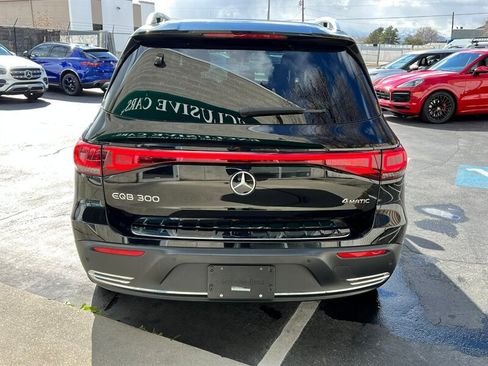 Used 2023 Mercedes-Benz EQB 300 4MATIC image 6