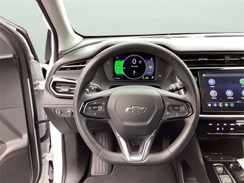 Used 2022 Chevrolet Bolt EUV LT w/ Driver Confidence Package image 18