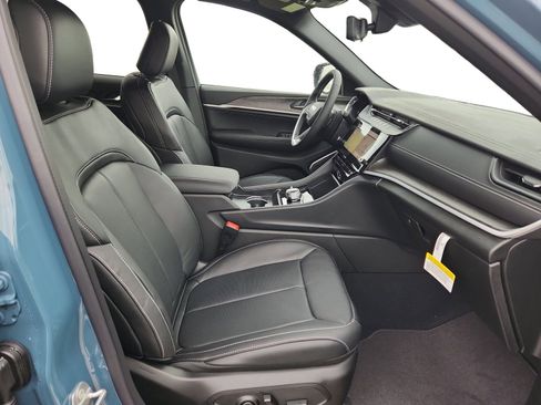 New 2026 Jeep Grand Cherokee Limited AWD/4WD image 24
