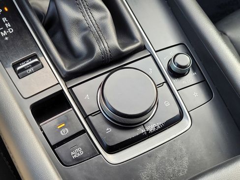 Used 2020 MAZDA MAZDA3 Sedan w/ Select Package image 27