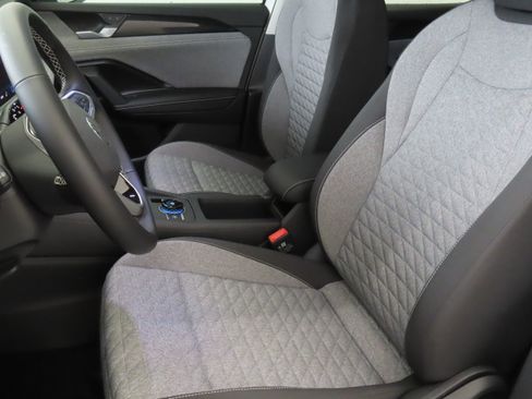 New 2026 Volkswagen Tiguan S image 12