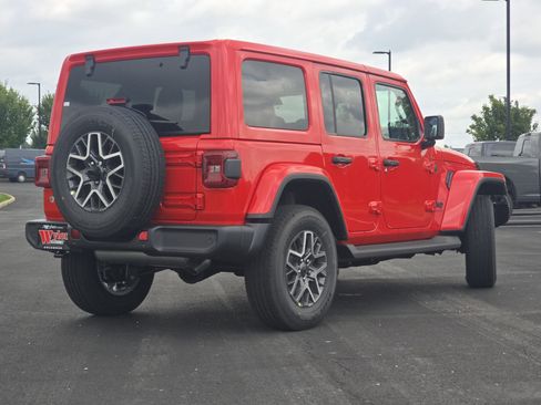 New 2025 Jeep Wrangler Sahara image 18