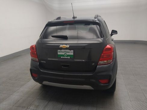 Used 2018 Chevrolet Trax LT w/ LT Convenience Package FWD image 7
