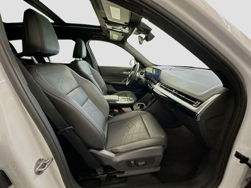 Used 2025 BMW X1 xDrive28i image 33