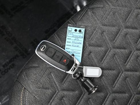 Used 2025 Nissan Kicks SV image 18