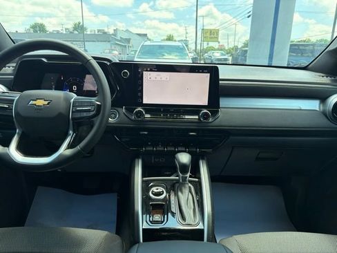Used 2023 Chevrolet Colorado LT AWD/4WD image 28