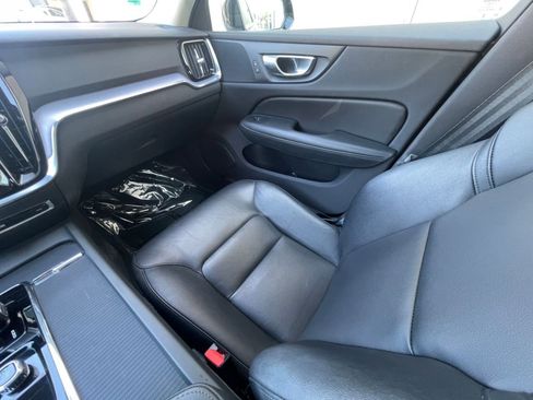 Used 2024 Volvo S60 B5 Core image 36