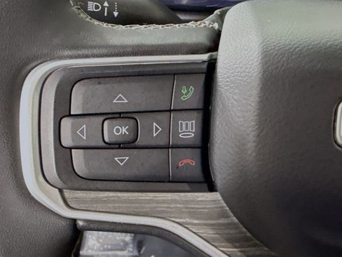 Used 2023 Jeep Wagoneer Series II RWD image 14