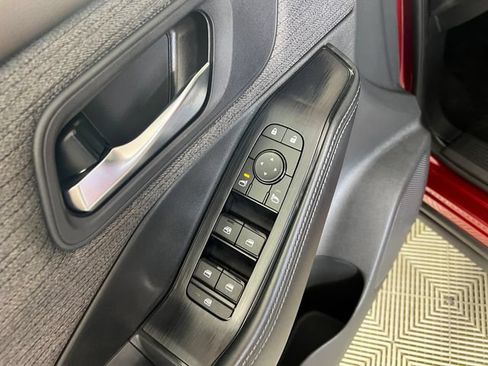 Used 2023 Nissan Rogue SV AWD/4WD image 12