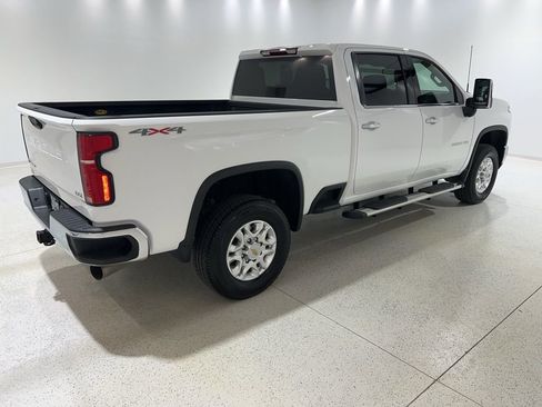 Used 2024 Chevrolet Silverado 2500 LTZ image 5