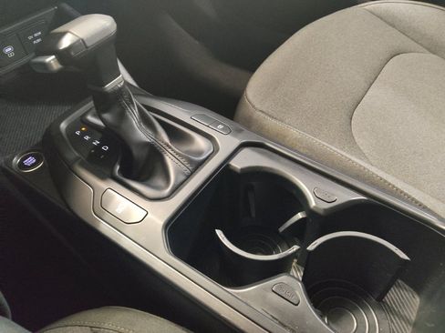 Used 2025 Kia K4 FWD image 26