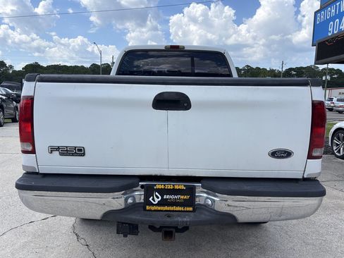 Used 2004 Ford F250 XLT AWD/4WD image 3