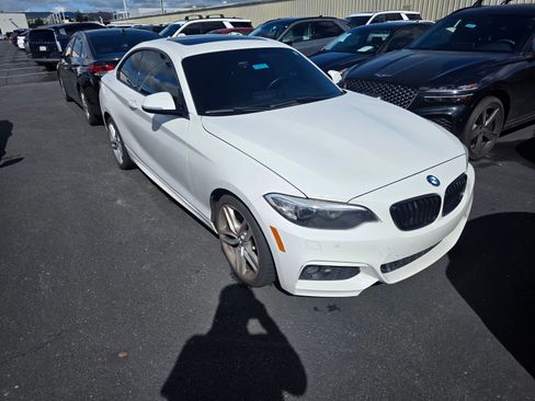 Used 2017 BMW 230i xDrive Coupe image 2