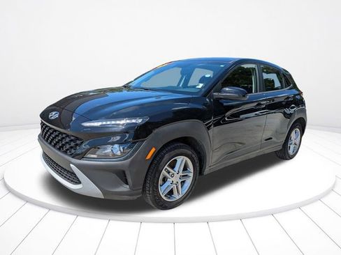 Used 2023 Hyundai Kona SE w/ Cargo Package AWD/4WD image 8