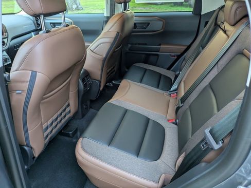 New 2025 Ford Bronco Sport Outer Banks w/ Outer Banks Tech Package+ AWD/4WD image 32