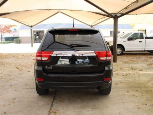 Used 2012 Jeep Grand Cherokee Laredo image 5
