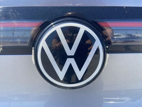 Used 2023 Volkswagen ID.4 Pro S AWD/4WD image 33