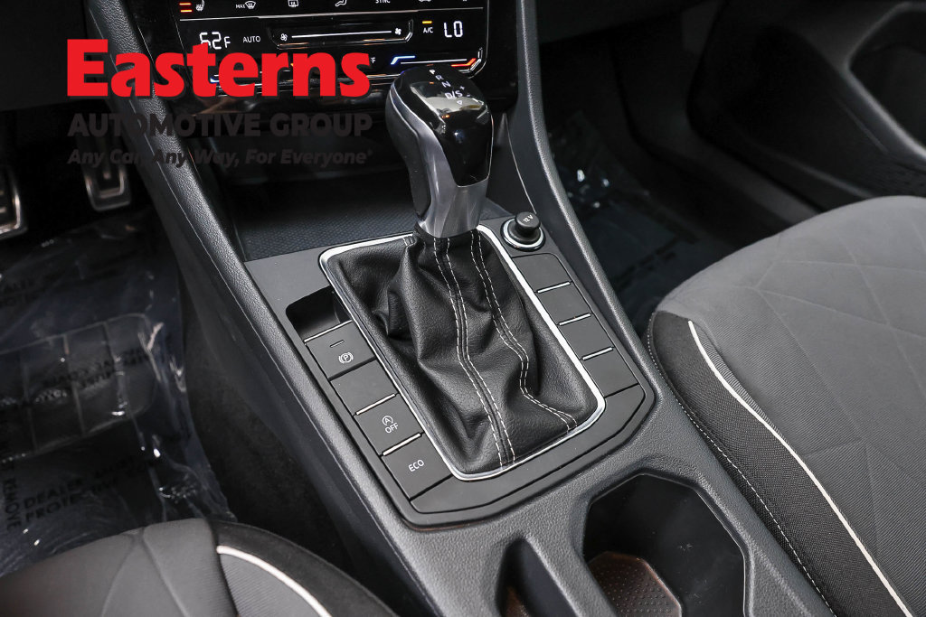 Used 2025 Volkswagen Jetta Sport FWD image 14