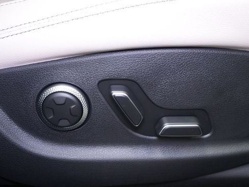 New 2026 Genesis GV70 2.5T Advanced image 31