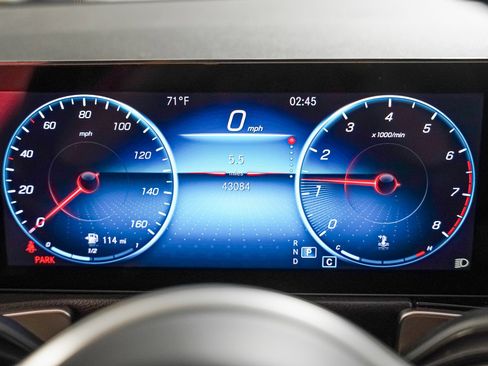 Certified 2023 Mercedes-Benz GLB 250 w/ Premium Package image 17