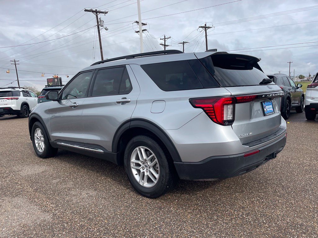 Used 2025 Ford Explorer Active RWD image 5