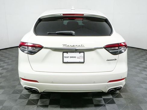 Used 2023 Maserati Levante GT AWD/4WD image 30
