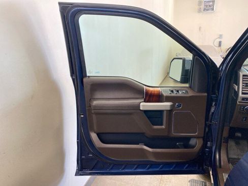 Used 2017 Ford F150 King Ranch image 15