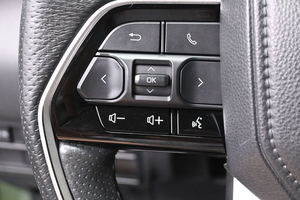 Used 2023 Toyota Tundra Limited w/ TRD Off-Road Package AWD/4WD image 17