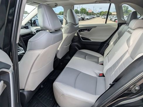 Used 2024 Toyota RAV4 XLE Premium FWD image 27