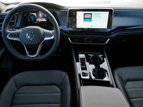 New 2026 Volkswagen Atlas Cross Sport SEL image 8