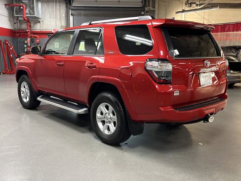 Used 2024 Toyota 4Runner SR5 Premium w/ Moonroof Package image 8