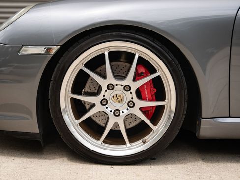 Used 2006 Porsche 911 Carrera S RWD image 38