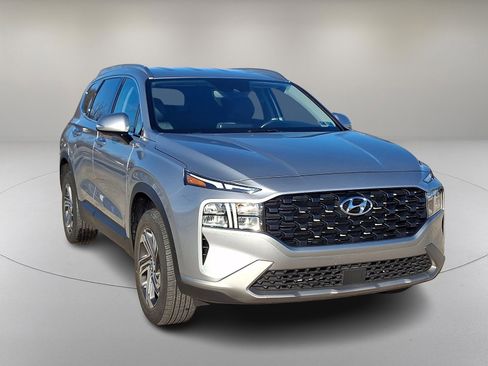 Certified 2023 Hyundai Santa Fe SEL image 2