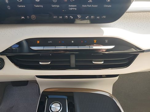 New 2026 Buick Enclave Avenir w/ Super Cruise Package image 39