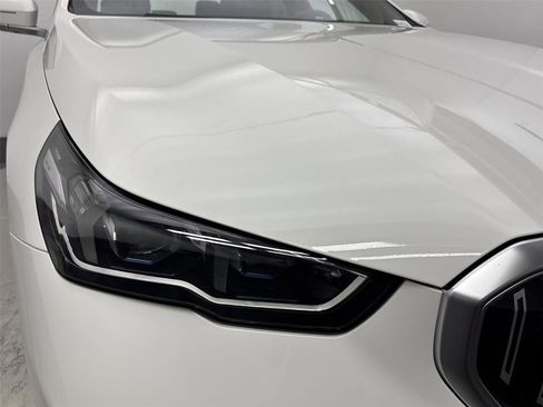 New 2026 BMW i5 eDrive40 image 18