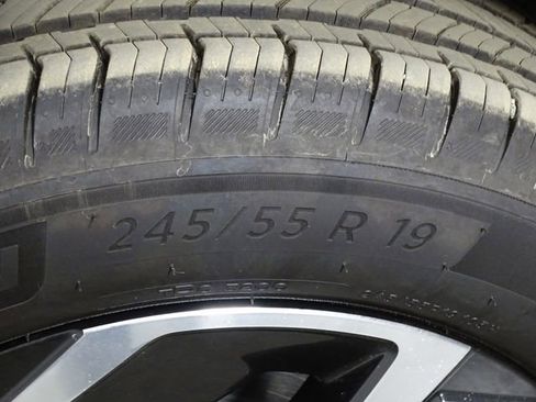 Used 2025 Chevrolet Equinox EV LT image 42