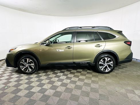 Used 2022 Subaru Outback Limited AWD/4WD image 4