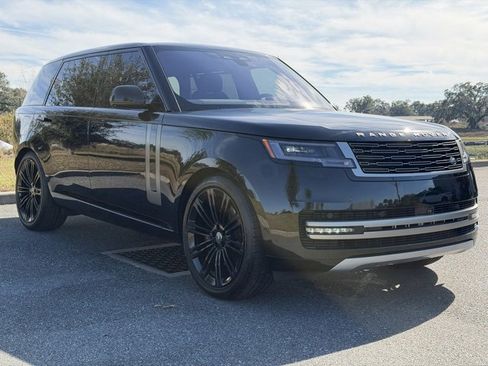 Used 2023 Land Rover Range Rover Long Wheelbase SE image 14