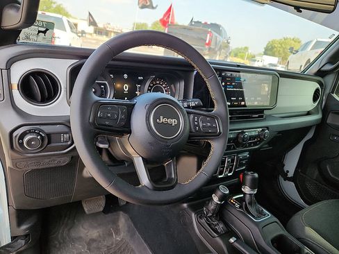 Used 2024 Jeep Wrangler Unlimited Sport AWD/4WD image 6