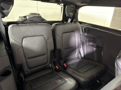 Used 2023 Ford Bronco Badlands image 13