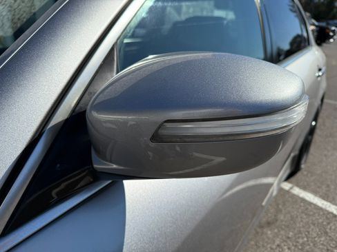 Used 2013 Hyundai Genesis 3.8 image 13