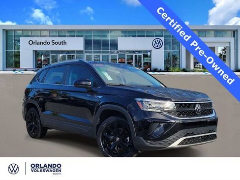 Certified 2023 Volkswagen Taos SE w/ Panoramic Sunroof Package FWD image 1
