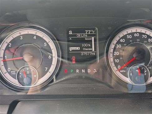 Used 2024 RAM 1500 Classic SLT image 17